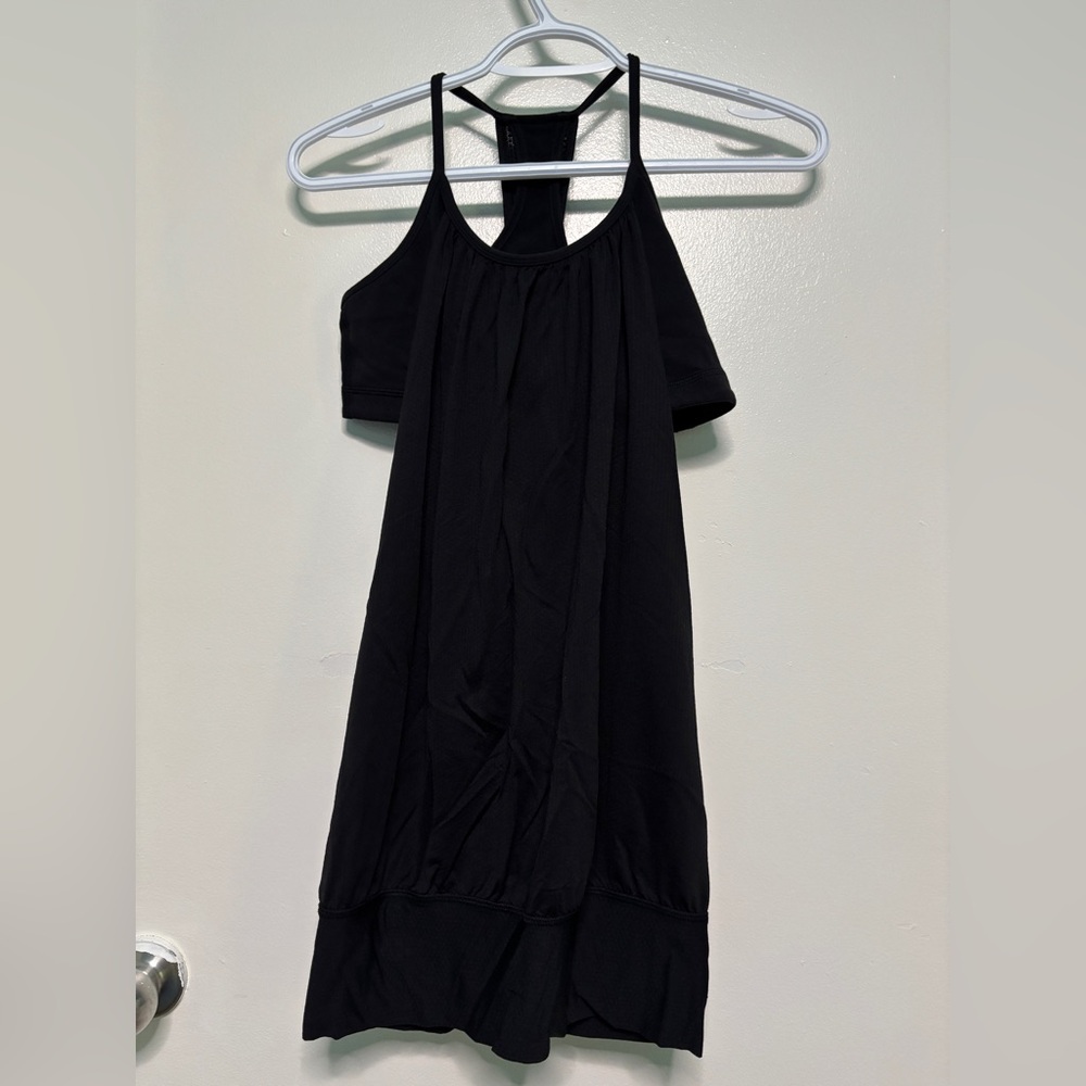 LULULEMON BLACK NO LIMITS TANK